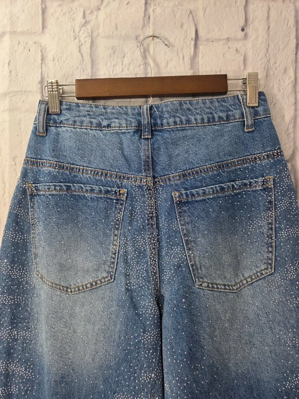 Fashion Nova Size 5 Medium Wash Rhinestone Embellished Straight Leg Jeans